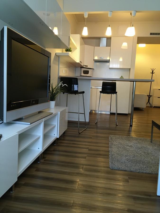 Apartment Arany Janos Apartman *